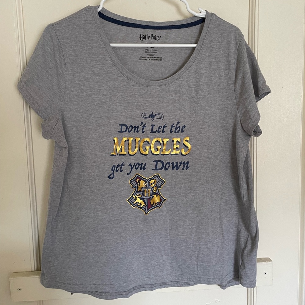 Harry Potter ⚡️ “Don’t Let the Muggles Get You Down” - tee - NWOT - XL